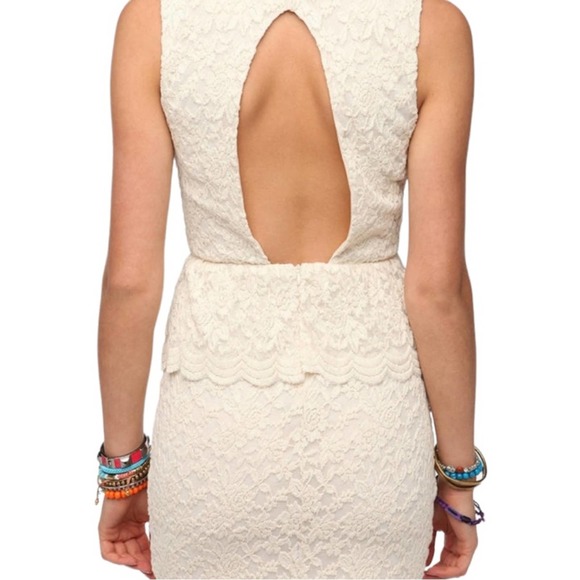 PINS & NEEDLES | Ivory Sleeveless Lace Cutout Back Peplum Mini Cocktail Dress - Picture 2 of 11